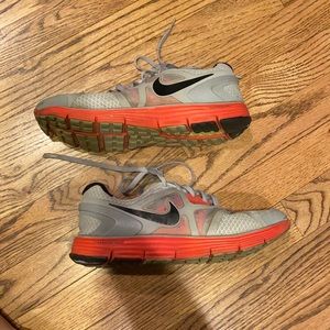 Nike Lunarlon shoes. Nike tennis shoes